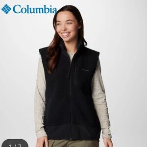 Columbia Women's Midnight Black Sherpa Boundless Trek Fuzzy Vest Large